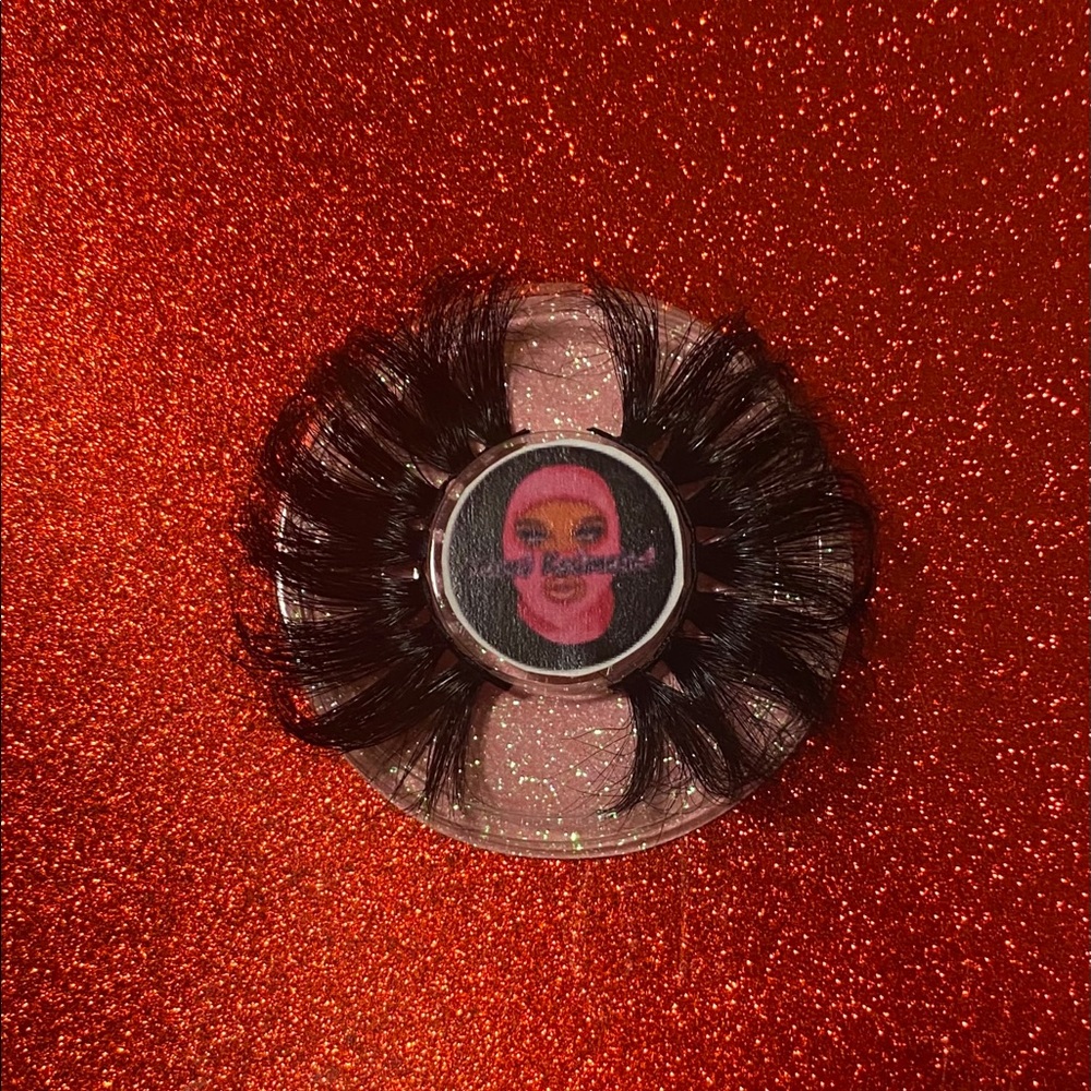 25mm lashes named Pu$$y Fairy